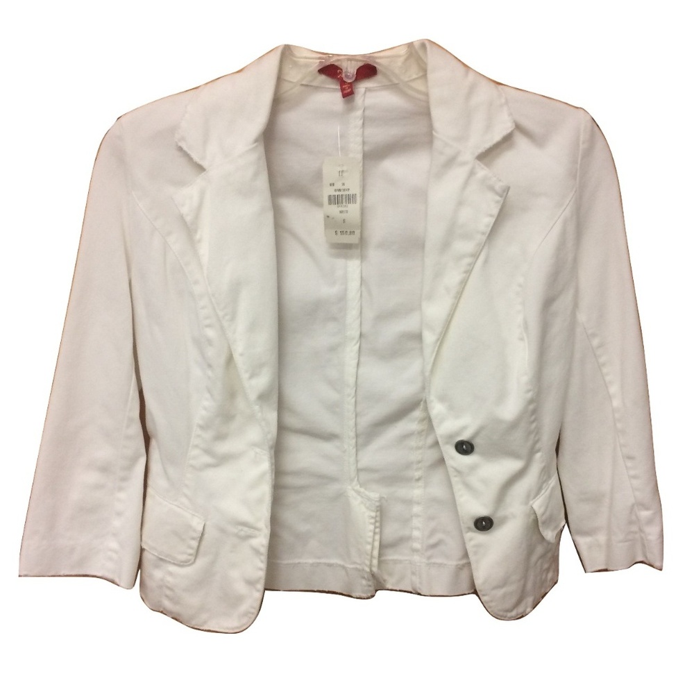 NWT Womens Size 0 Furst of a Kind Distressed White Denim Jacket